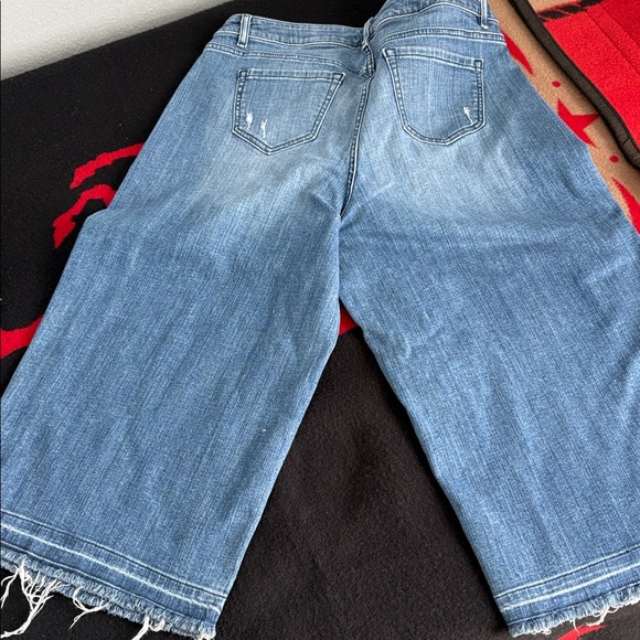 Lane Bryant wide leg capri jeans - Picture 2 of 5